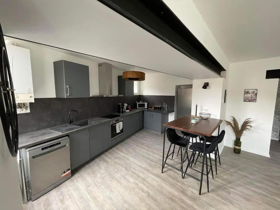 Appartement Jungle- Hypercentre -Charleville المظهر الخارجي الصورة